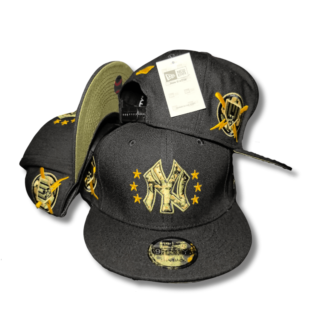 New York Yankees 9FIFTY with Golden Star Design Black and Gold – Snapback Cap