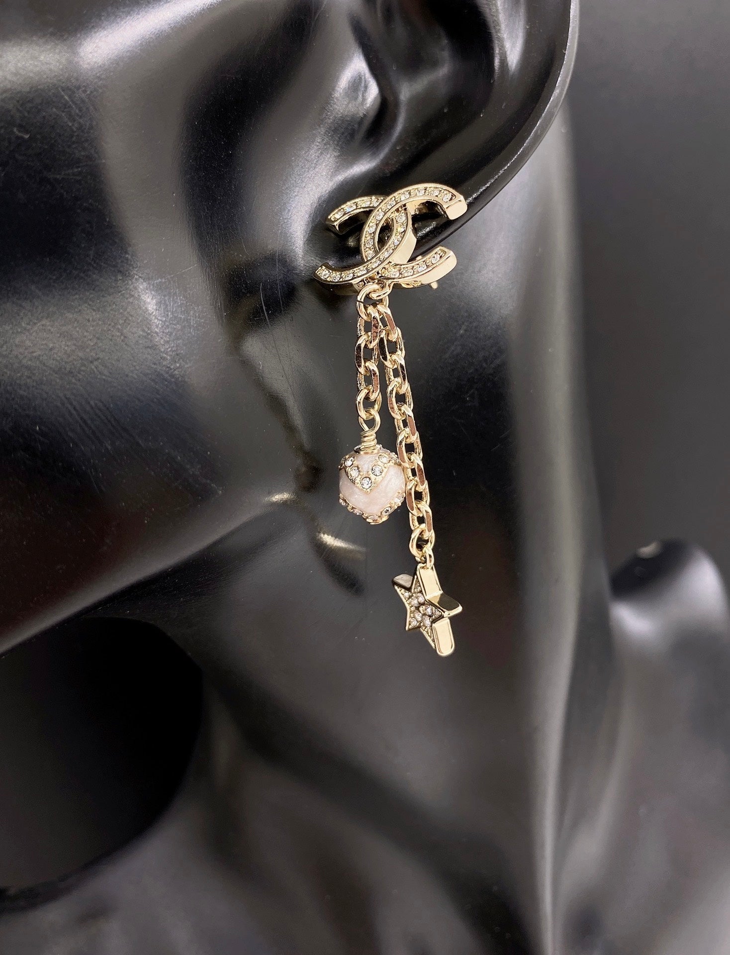 Chanel Star Pearls 18K Gold Earrings