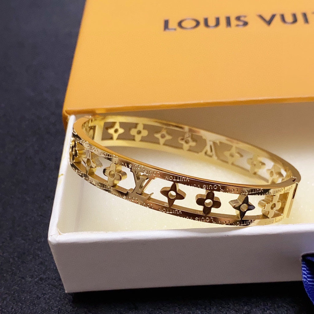 Louis Vuitton Crystal Hollow 18K Gold Bracelet