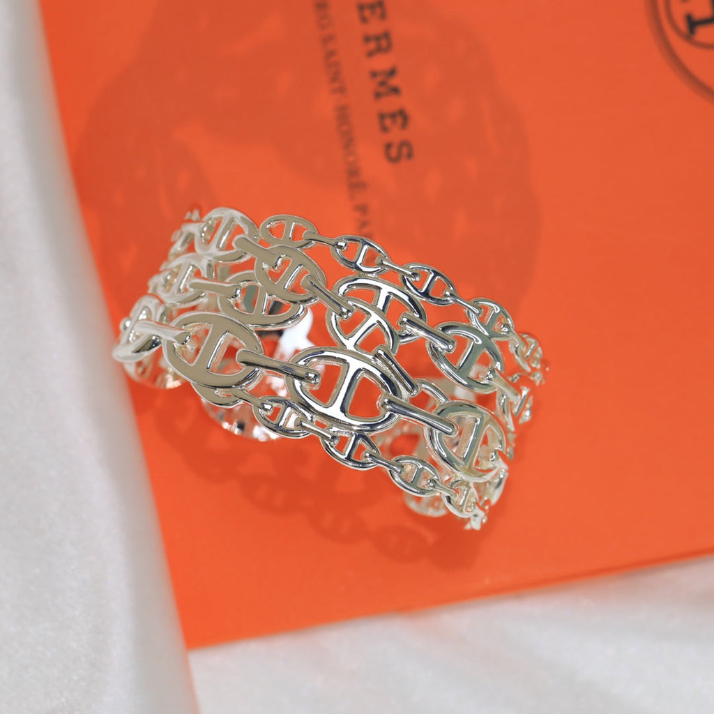 Hermes Chaine D'Ancre Wide Cutwork 18K Gold Bracelet