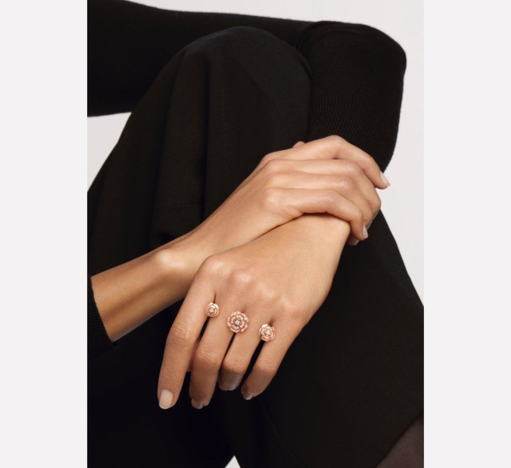Chanel Extrait De Cam ̈¦lia Transformable 18K Gold Ring