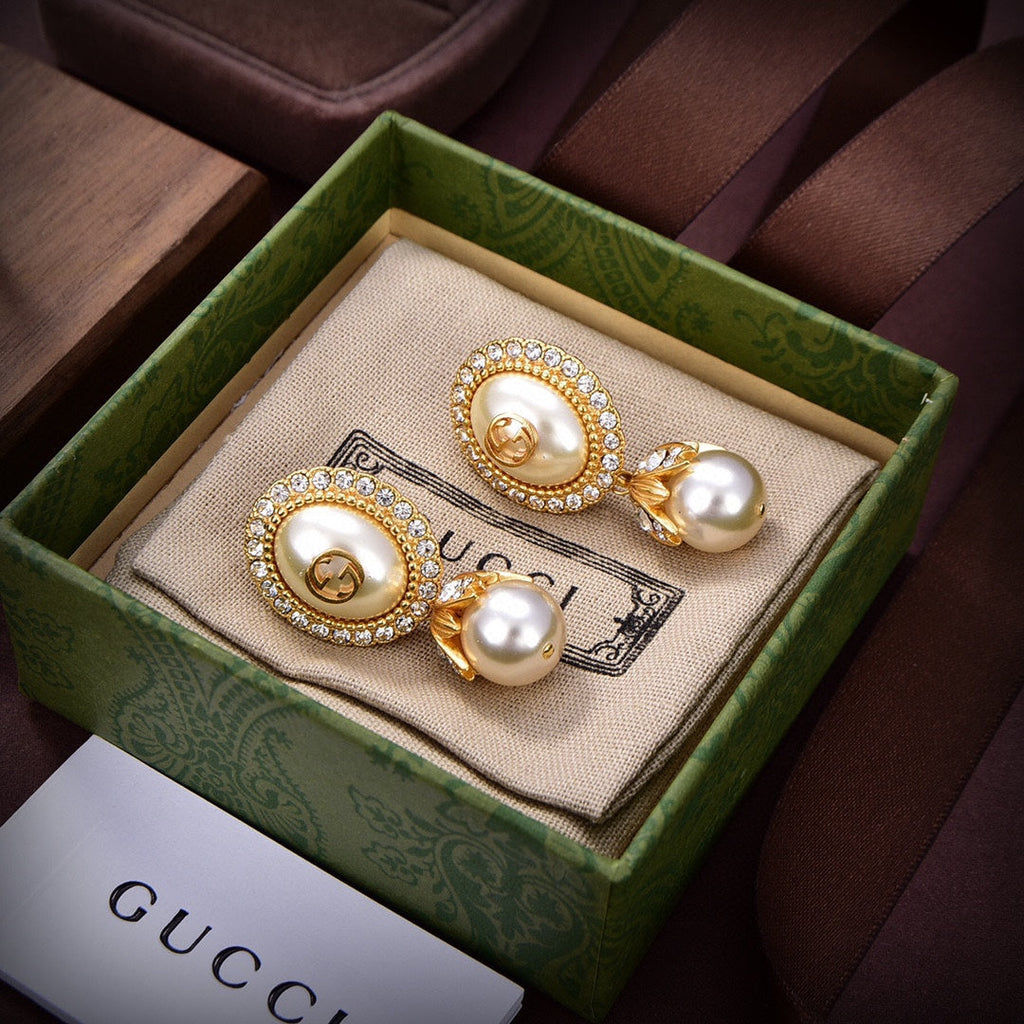 Gucci Double Pearl 18K Gold Earrings