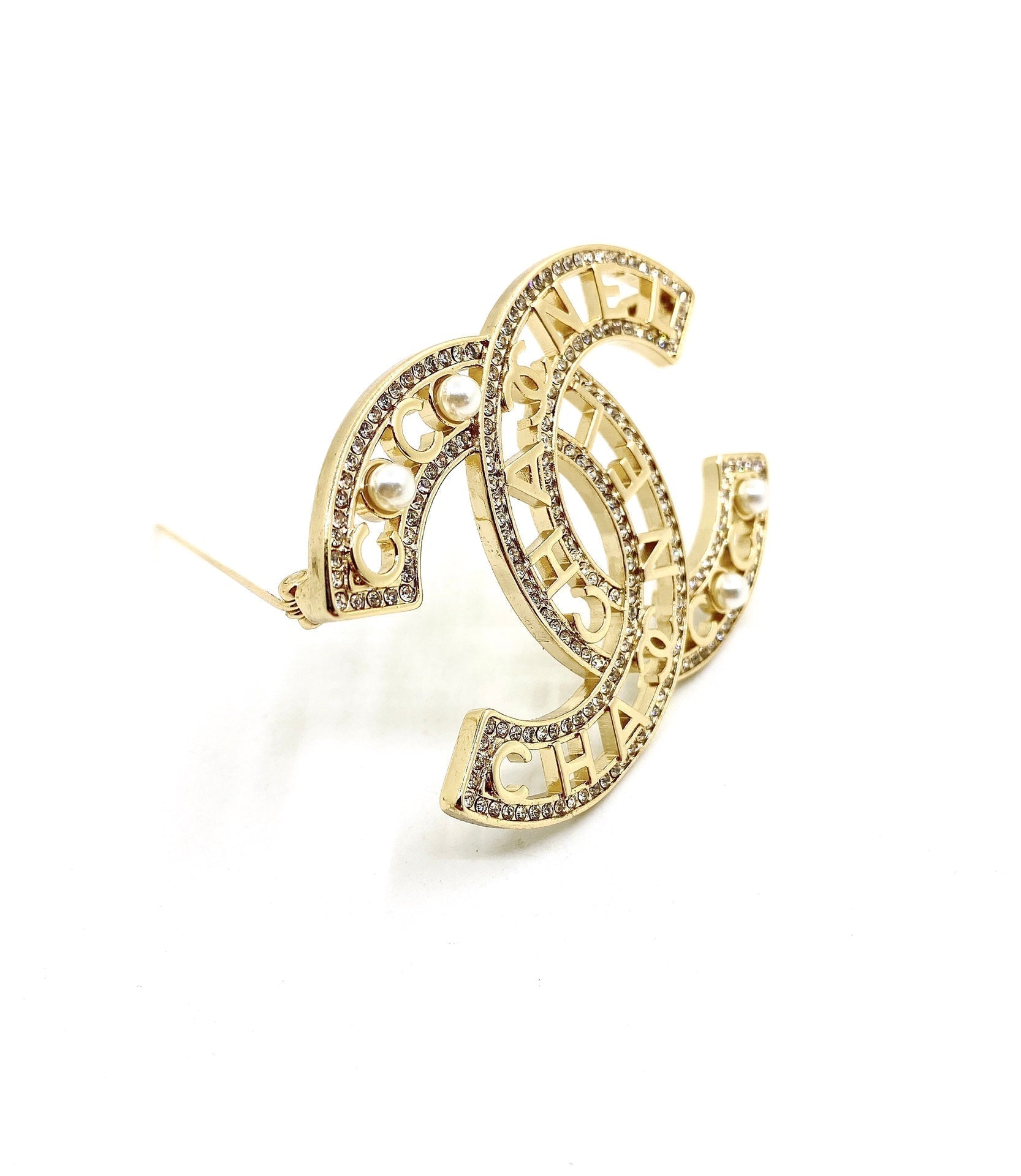 Chanel Script Diamonds 18K Gold Brooch