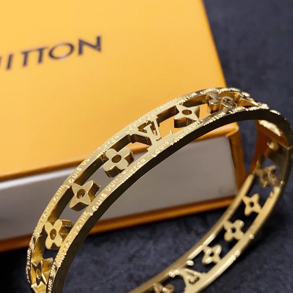 Louis Vuitton Crystal Hollow 18K Gold Bracelet