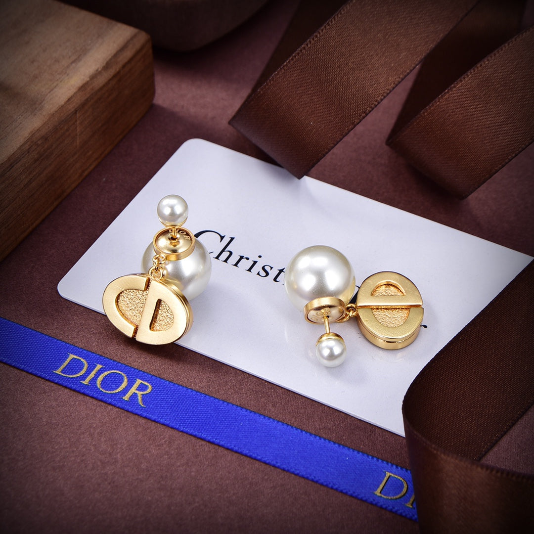 Dior Tribales Pearls 18K Gold Earrings