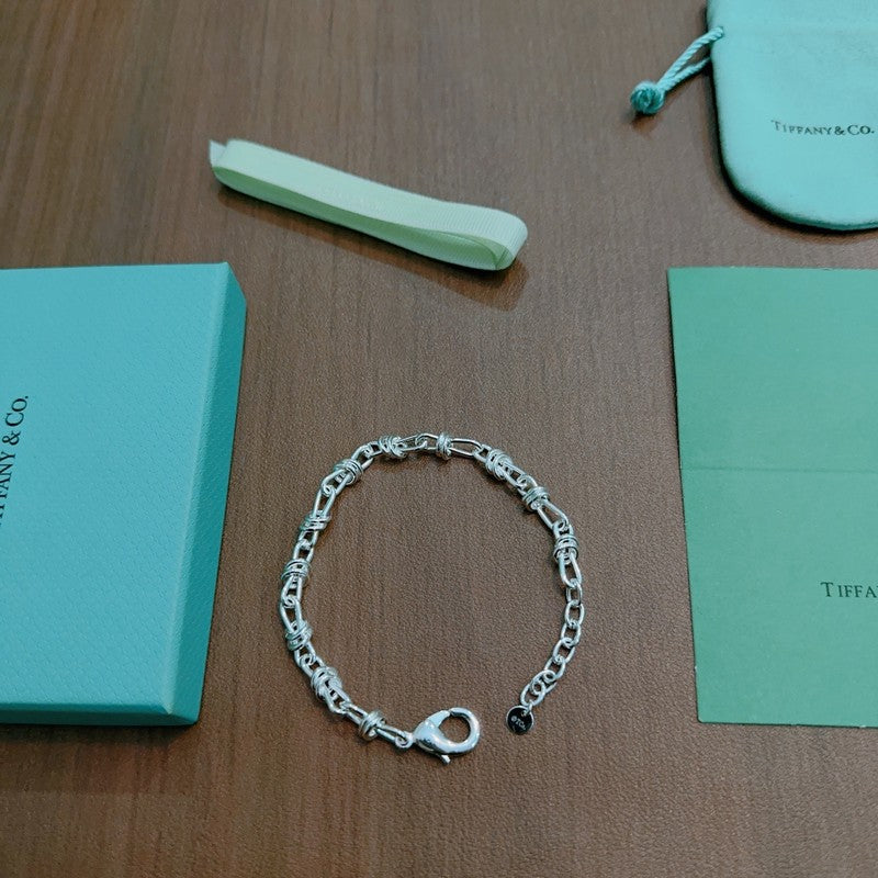 Tiffany Return to Lock 18K Gold Bracelet