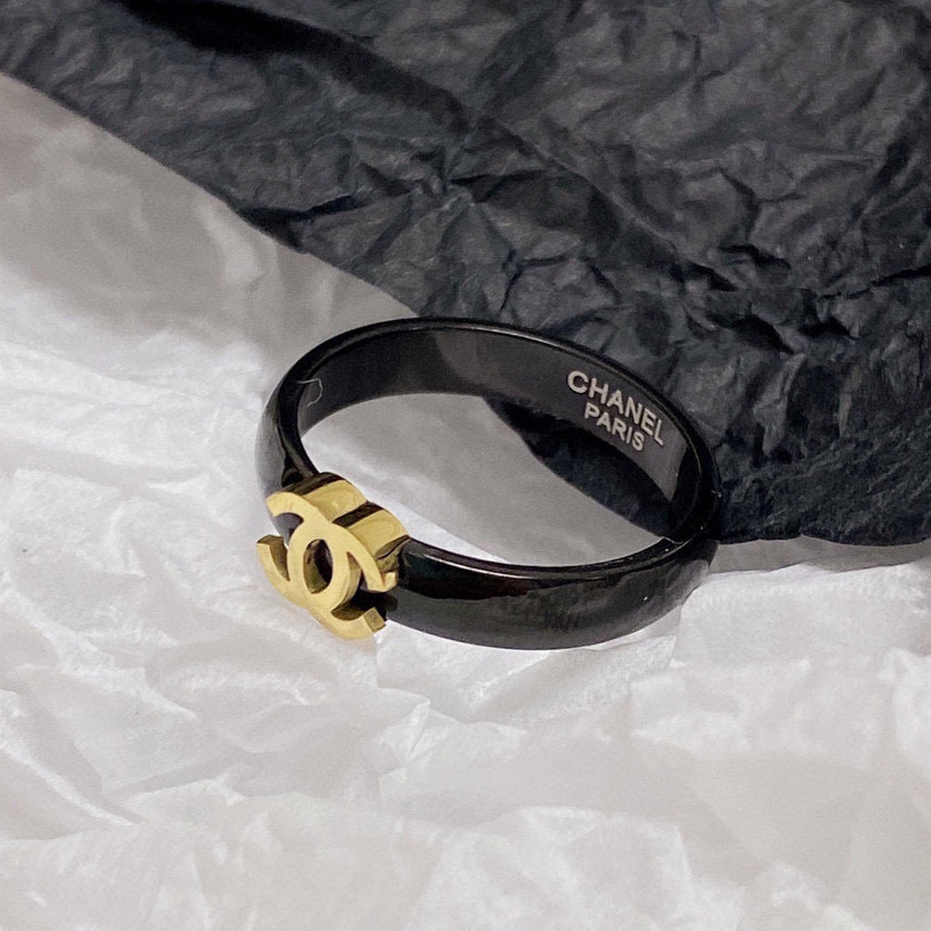 Chanel Black 18K Gold Ring