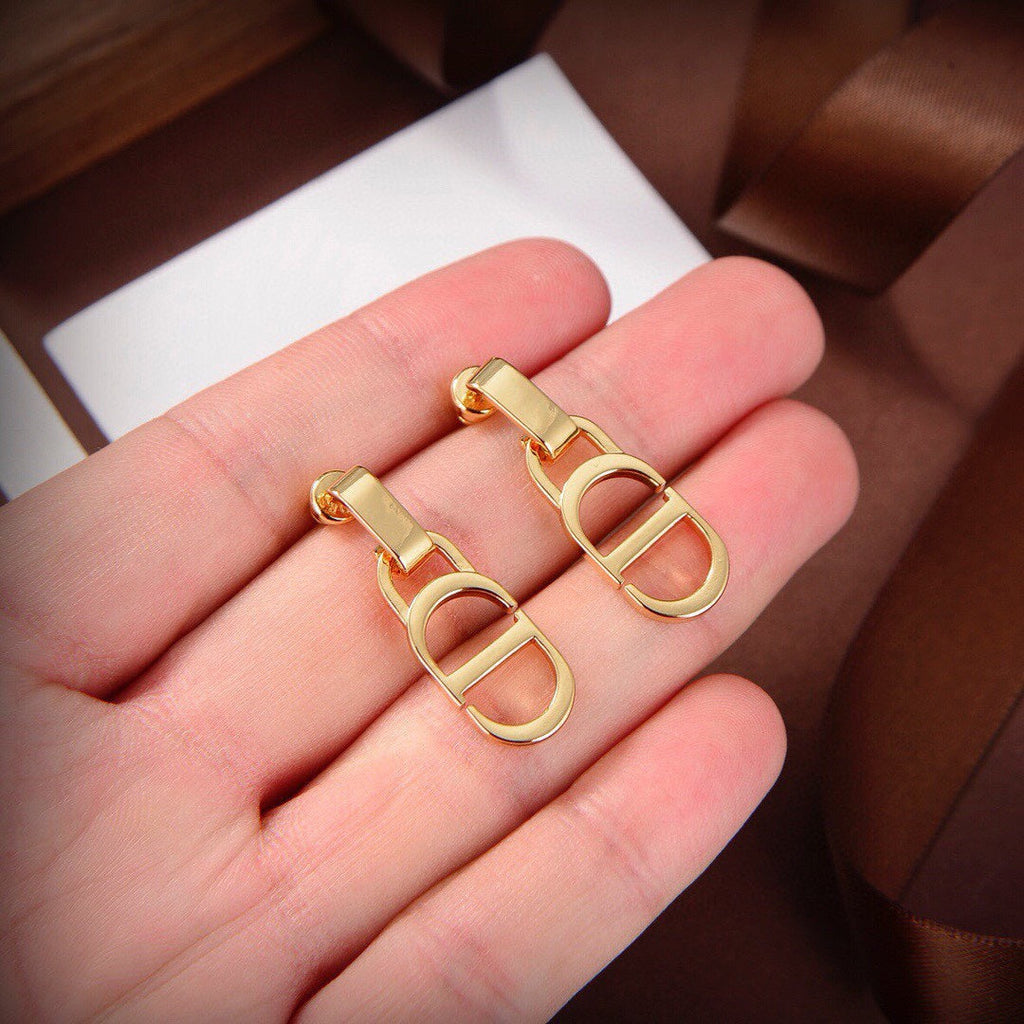 Dior 30 Montaigne 18K Gold Earrings